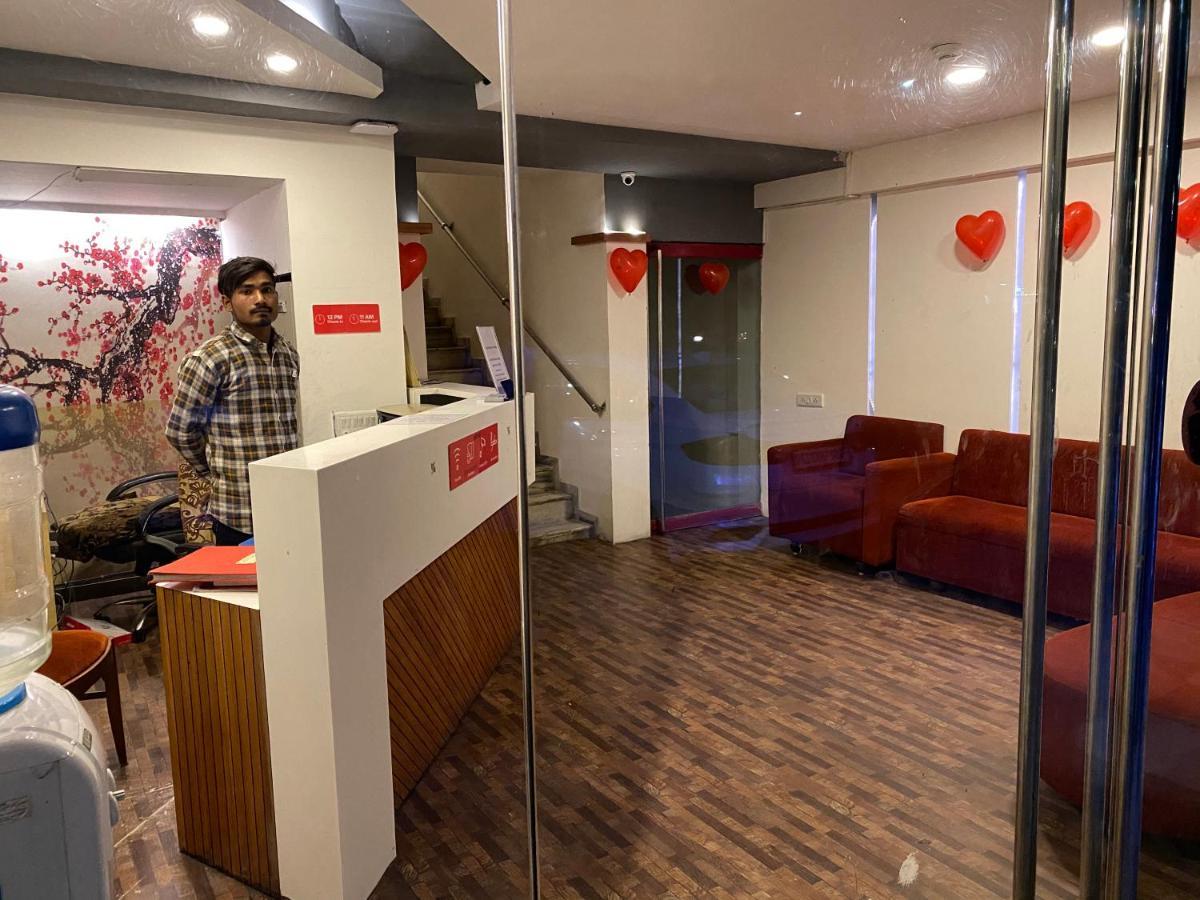 Hotel Riverfront Ahmedabad Ngoại thất bức ảnh